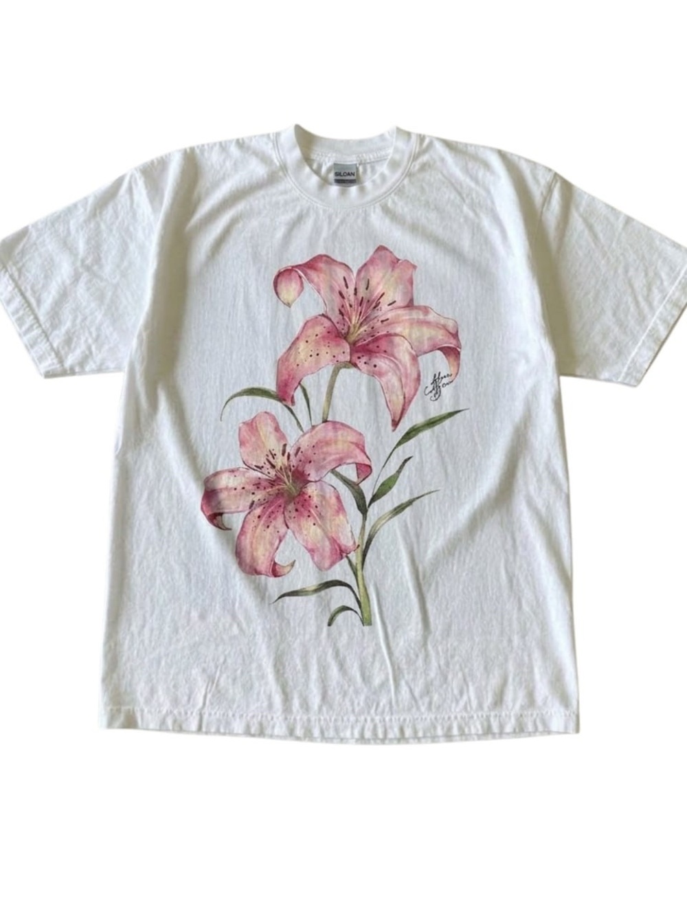 Gildan Pink Lily Flowers Vintage T-Shirt